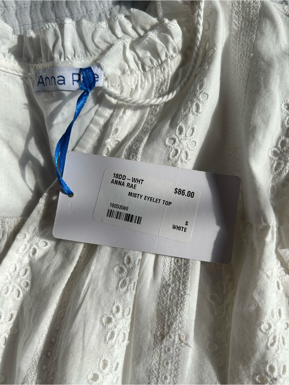 NWT Anna Rae Ruffle Eyelet Blouse in White - Picture 3 of 8